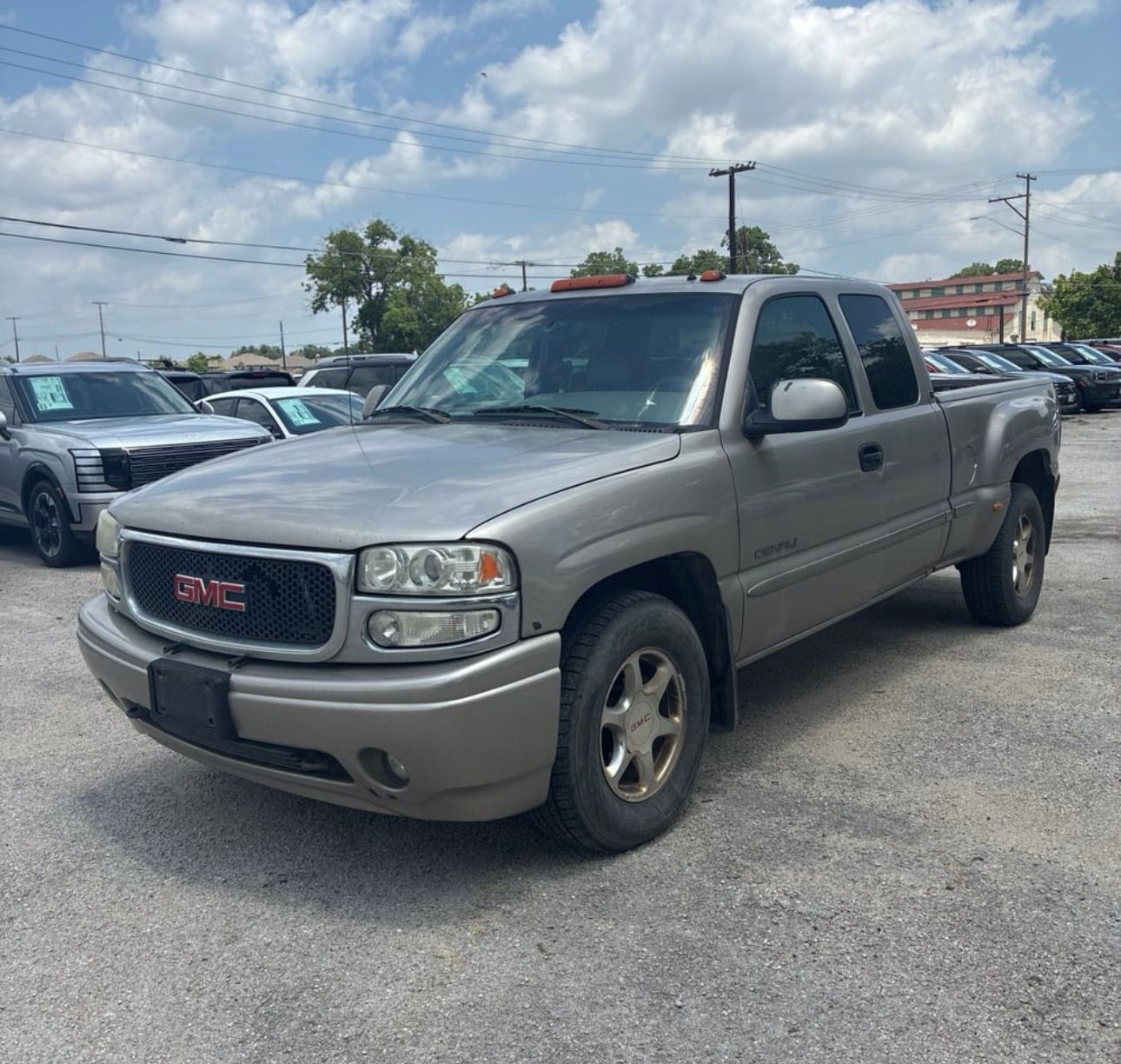 2002 GMC Sierra Denali